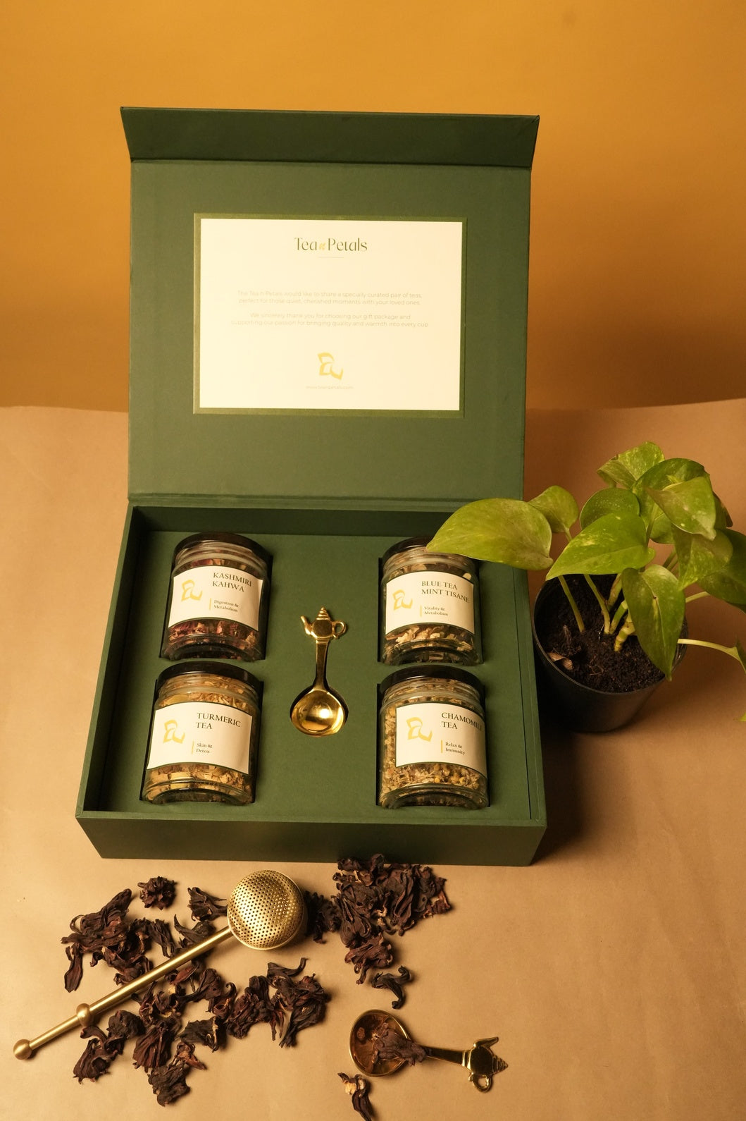 Luxe 4-Jar Tea Gift Hamper | Luxury Tea Gift Set
